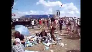 Говнари купаются в мусоре
