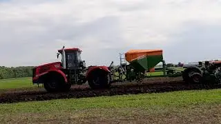 Seeder for row crops (corn, sunflower) from AMAZONE EDX 12000 and tractor K-744