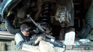 Замена передних пружин нива шевроле.