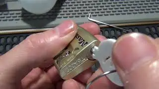 (179) Demo Using a 3D Printed TSA Master Key