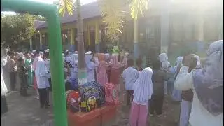Belajar dan bermain bersama anak - anak TK Negeri Pembina Calang