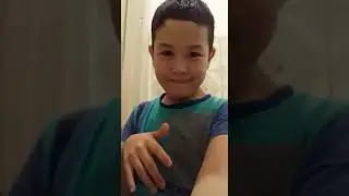 Зачем он туда сел?