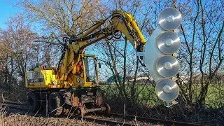 Excavator Tree Saw Attachment | GreenTec Multi Carrier HXF 3302 and LRS 2402