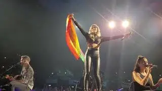 Helene Fischer ☆ Regenbogenfarben ☆ Wien 08.09.2023