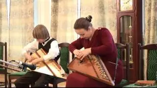 Ай, все кумушки, домой!