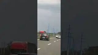 Якого кольору електростовпи в Польщі