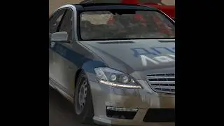Иномарка с мигалками поворачивает в арку #bmw #automobile #carparkingmultiplayer #карпаркинг #cpm
