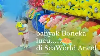 Banyak boneka lucu di SeaWorld