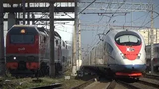Электровоз ЭП2К-233 с составом двухэтажного поезда + ЭВС2-02 