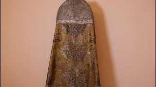Верхнее облачение православного священника - фелонь.