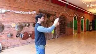 Swinging one poi