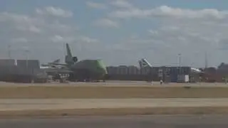 Weird Mysterious Plane at Heathrow