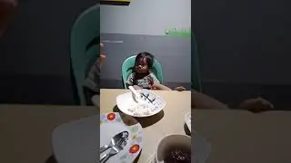 BABY PRAYED BEFORE EATING FOOD | LITTLE GIDEON PRAYED BEFORE EATING MEAL | #Shorts
