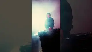 SYNTHESIZER