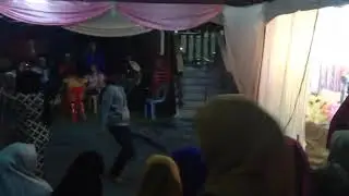 Di keroyok cewek