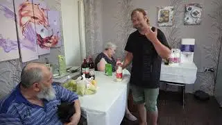 Получили пенсию купили продукты показываем что мы купили