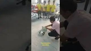 Arduino lesson of robotechnics in steam plaza 