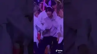 btsin bu dansını izlemeden ölme gözün arkada kalır