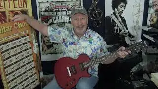 VERY BEGINNER GUITAR PLAYERS - Essential Tools and Tips | Play Guitar