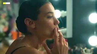 Pinar Deniz smoking cigarette   🚬