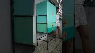 Transformei um móvel que iria para o lixo em um armário novo #shorts