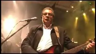 Caras e Coroas - 09. Era um garoto que como eu amava Os Beatles e os Roling Stones