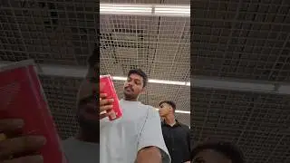 Lulu mall ല്‍ കറങ്ങി നടന്നപ്പോൾ പുതിയ pringles കിട്ടിയ കഥ 😂 | #trending #unboxing #malayalam #shorts