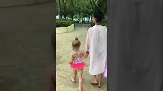 Китай Сабина на море