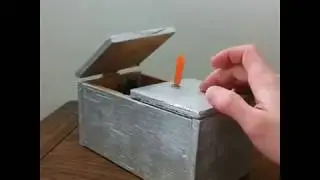 useless box arduino