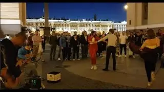 Танцы под 