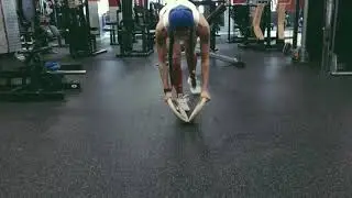 Девочка бомбит. Лютый воркаут. Ring push up. Crossfit