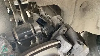 Volvo XC 60 rear brake pad replacement