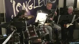Man Of Mystery - Swing Circus