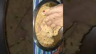 Meri favourite aur aapki?💁#litti #authentic #indianfood #bihari #onlyvegrasoi #shorts #foodie #viral