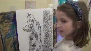 Ульяна Андрейковская рисует натюрморт и кошку Камиллу