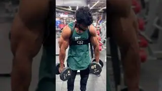 INSANE BICEP PUMP 😳 