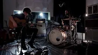 Bonifacio Madeyes - STRONG-ISLE [Live in Studio]