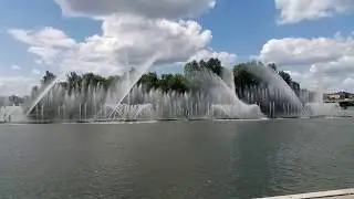 Винницкий фонтан Roshen. Дневная программа.