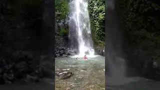 Tercyduk !! Bugil di hutan