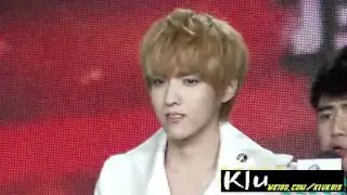 [fancam]Kris's eyes with tears?!!