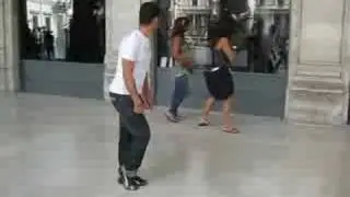 IO faccio il MOONWALK (con musica)