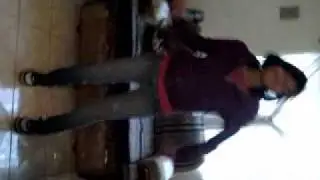 NIÑA SAFADA BAILANDO