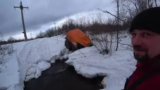 Вездеход ..Снежный крот.. или весенний секас на переправе)