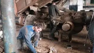 Замена, стремянок, рессор. Маз 5516