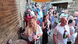 DeadWax Holmfirth Festival of Folk 11May 24 (8)