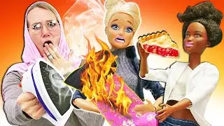 Игры в куклы Барби. Баба Маня сожгла платье, а Барби села на диету. Весёлые видео для девочек