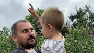 Чому він на нього так завжди реагує ?😀