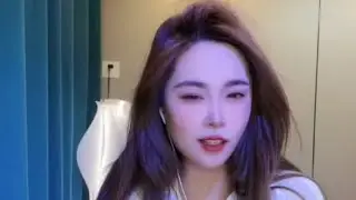 性感小少妇骑车直播 媚眼拉丝1011#beauty