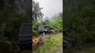 kecelakaan mobil di jalan lintas