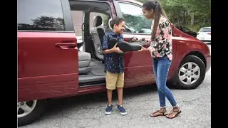 Français: Votre siège d’auto convient-il à votre enfant? (French: Is your child in the right seat?)